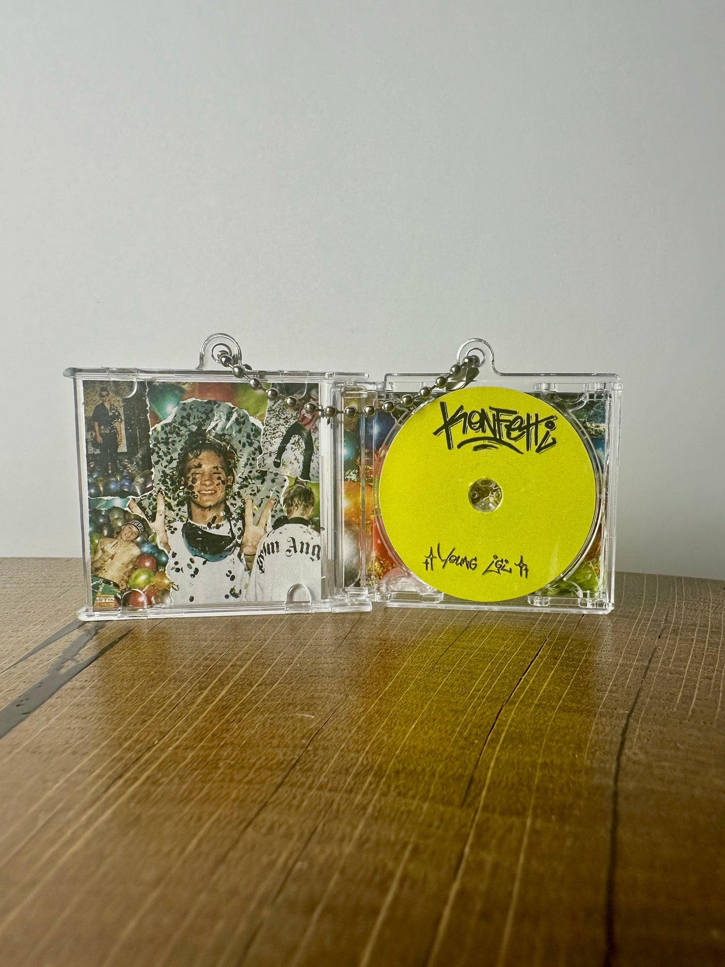 Young Igi - Konfetti - MusiTAG